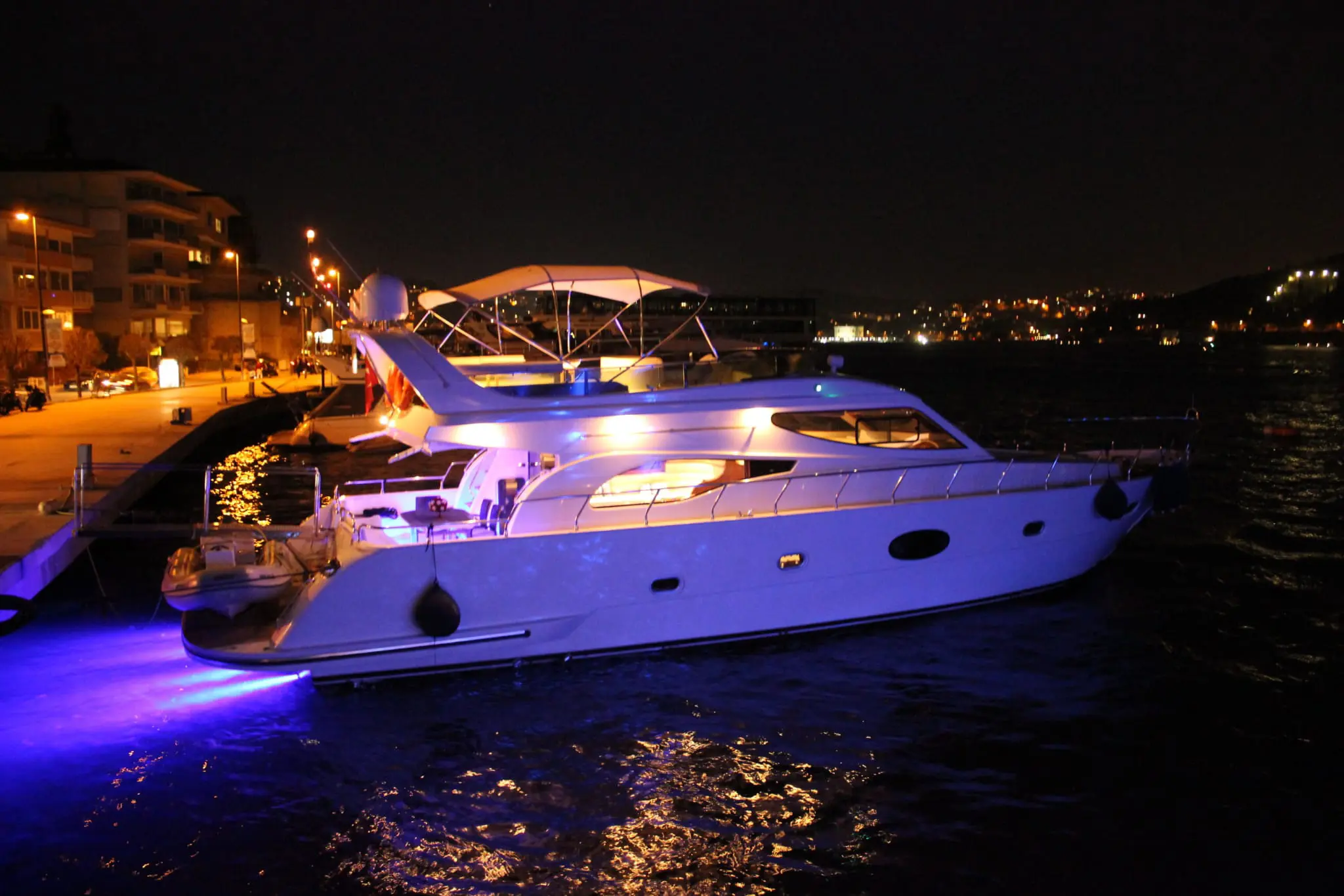 2013 Model Custom Made - Motor Yacht · 10 Guest · #462979
