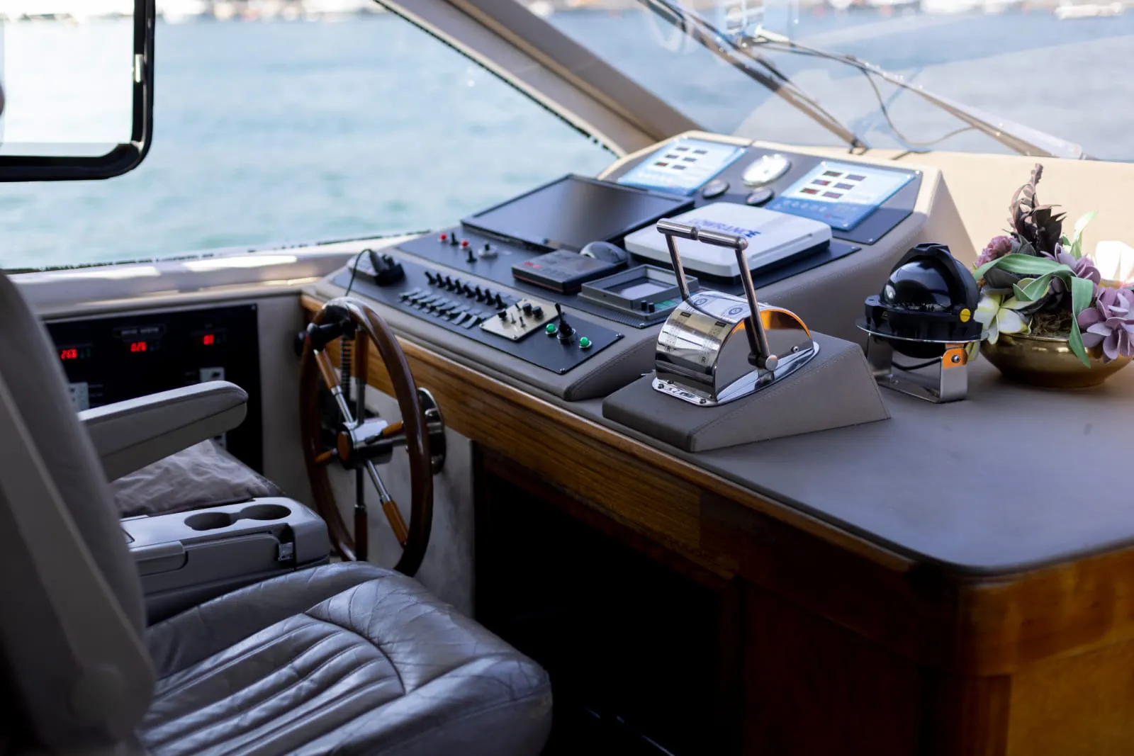 2012 Model Özel Yapım - Motoryat · 36 Kişilik · #032525