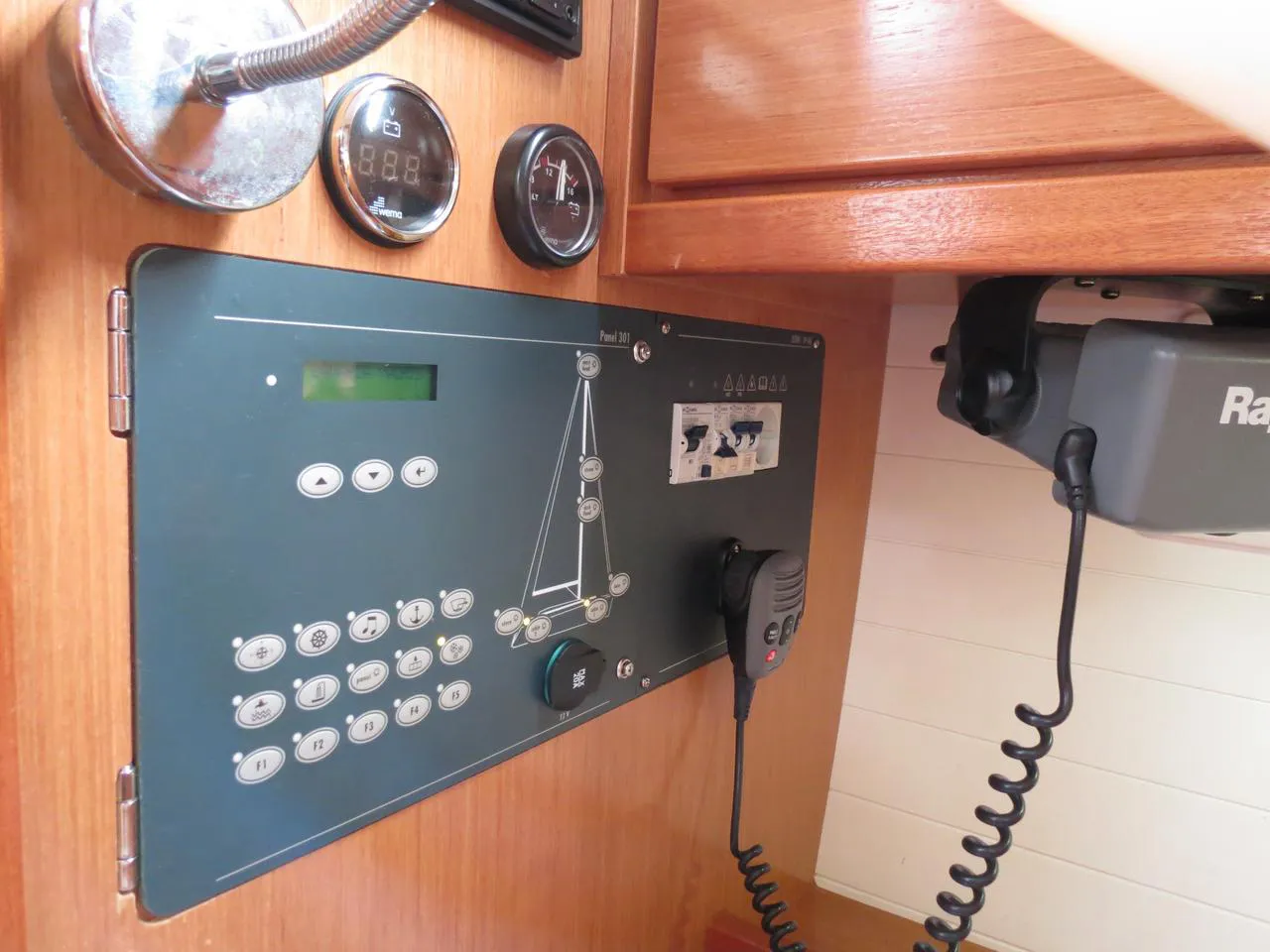 2012 Model Bavaria - Cruiser 40 · 8 Guest · #112032