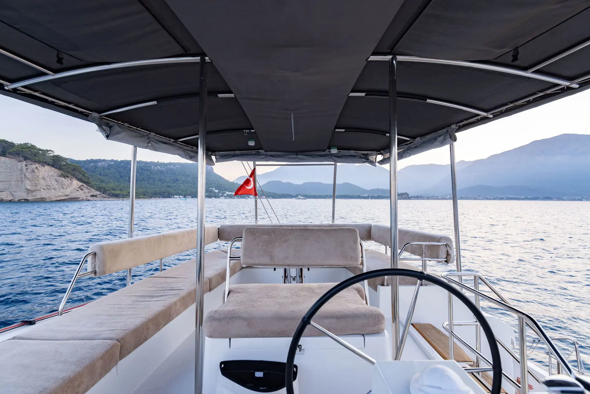 2017 Model Nautitech - 46 Fly · 8 Kişilik · #648269