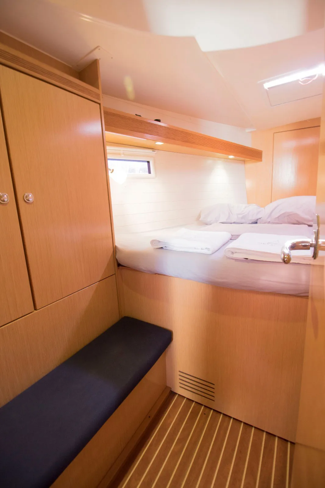 2011 Model Bavaria - Cruiser 45 · 10 Guest · #819432