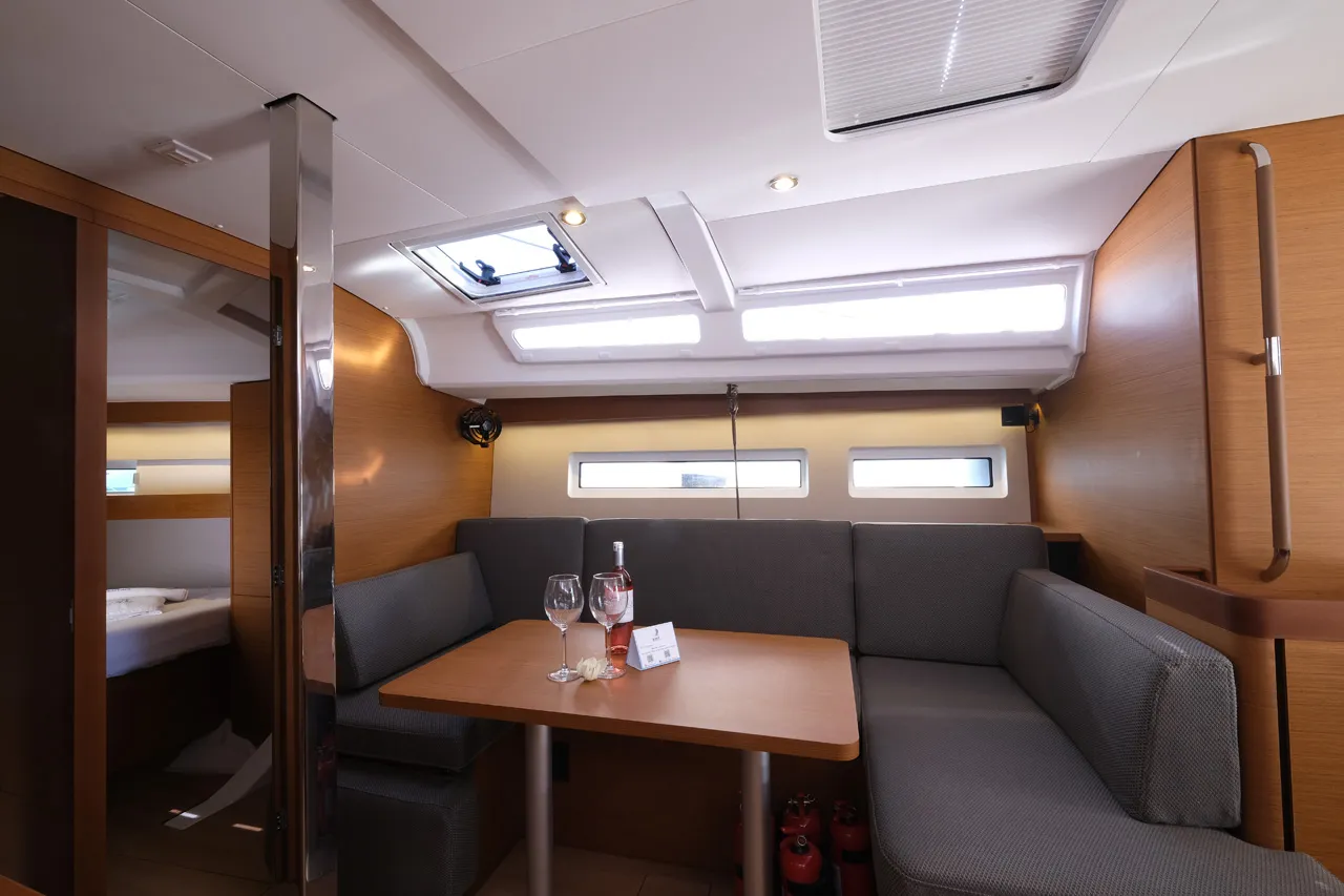 2021 Model Jeanneau - Sun Odyssey 440 · 8 Guest · #485099