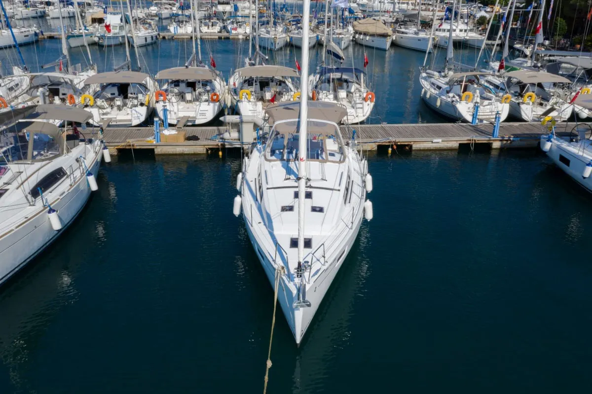 2020 Model Beneteau - Oceanis 41.1 · 6 Kişilik · #365948