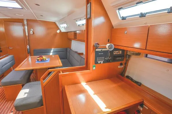 2012 Model Bavaria - Cruiser 40 · 6 Kişilik · #007447