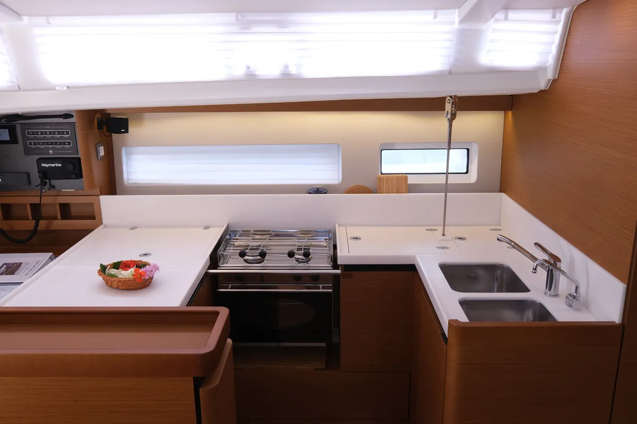 2021 Model Jeanneau - Sun Odyssey 440 · 8 Guest · #485099