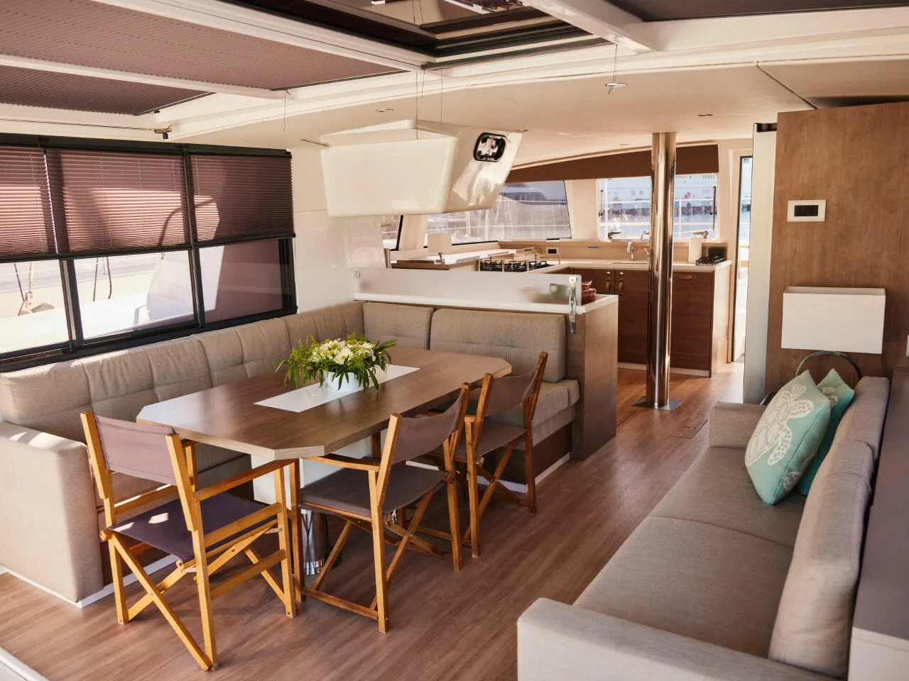 2023 Model Bali - 4.4 · 9 Kişilik · #748925