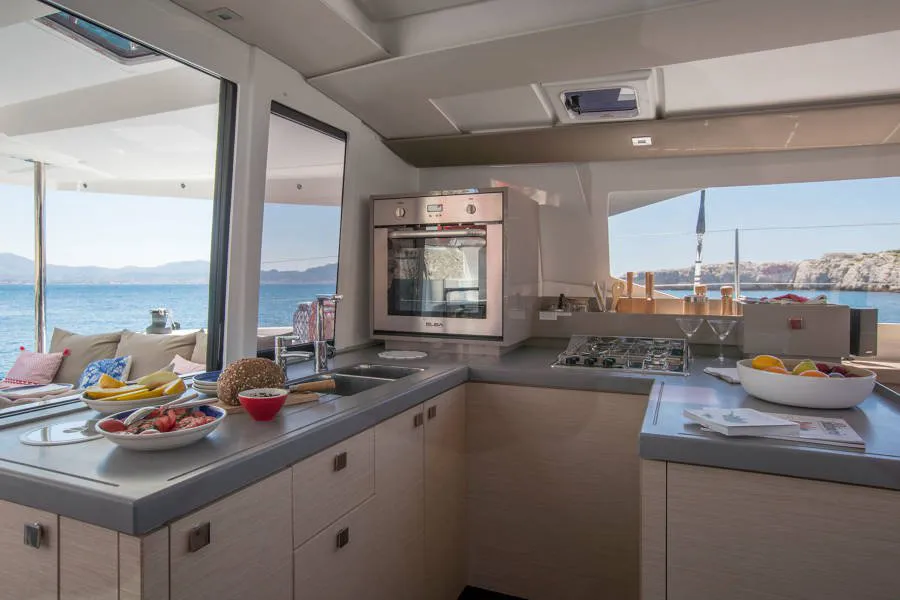 2024 Model Fountaine Pajot - Astrea 42 · 9 Guest · #064605