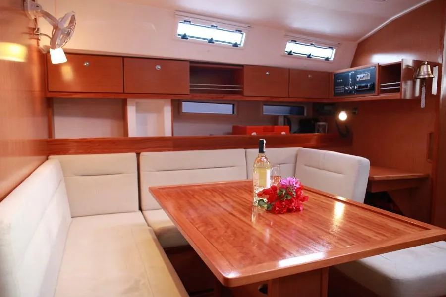 2011 Model Bavaria - Cruiser 45 · 8 Kişilik · #054348