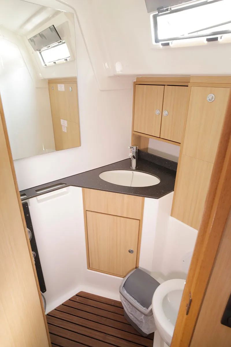 2011 Model Bavaria - Cruiser 45 · 10 Guest · #819432