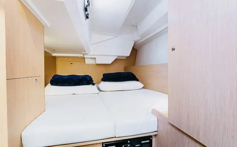 2015 Model Beneteau - Oceanis 38 · 4 Kişilik · #103783