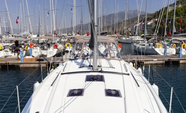 2020 Model Beneteau - Oceanis 41.1 · 8 Kişilik · #154142