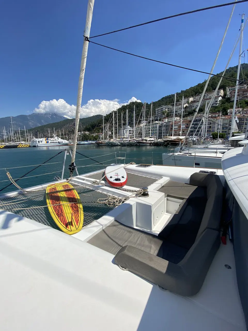 2016 Model Lagoon - 450 · 10 Guest · #018986