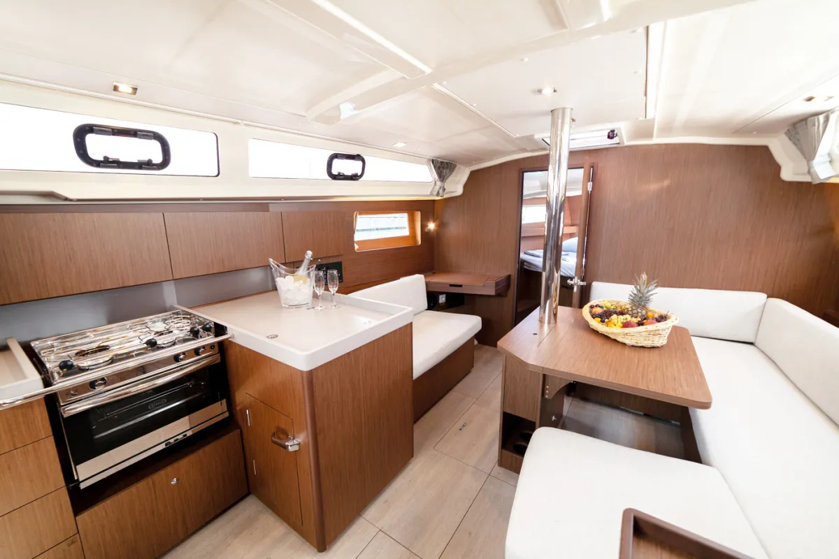 2020 Model Beneteau - Oceanis 41.1 · 6 Kişilik · #365948