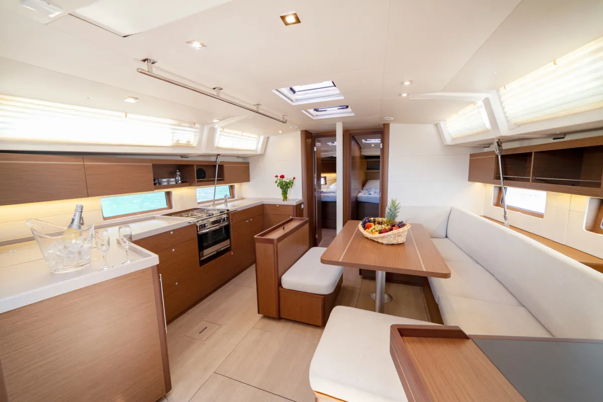 2020 Model Beneteau - Oceanis 46.1 · 8 Guest · #577718