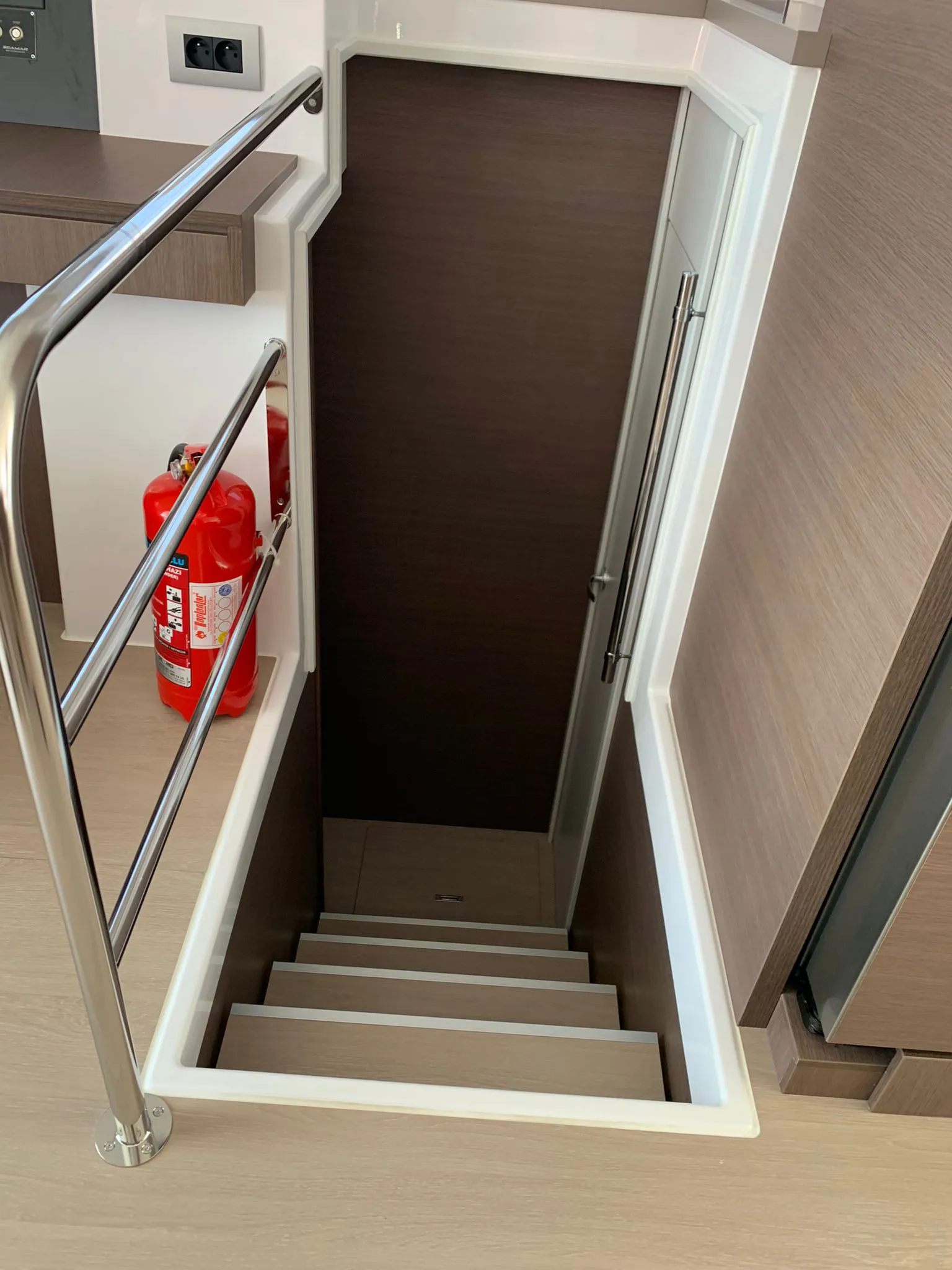 2021 Model Bali - 4.6 · 8 Guest · #647054