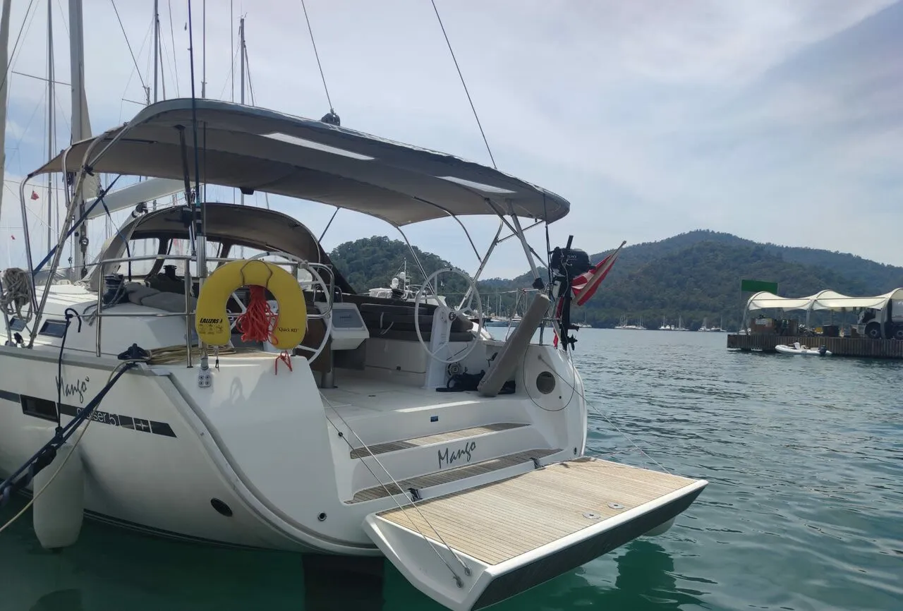 2016 Model Bavaria - Cruiser 51 · 10 Guest · #462389