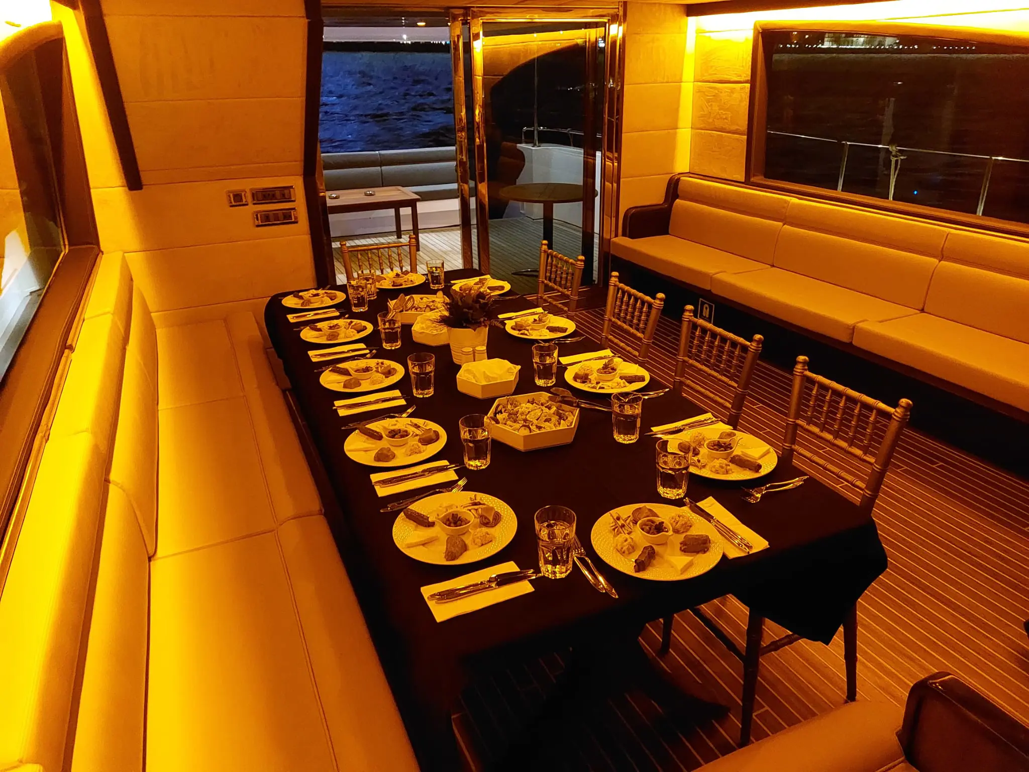 2006 Model Özel Yapım - Motoryat · 26 Kişilik · #017074