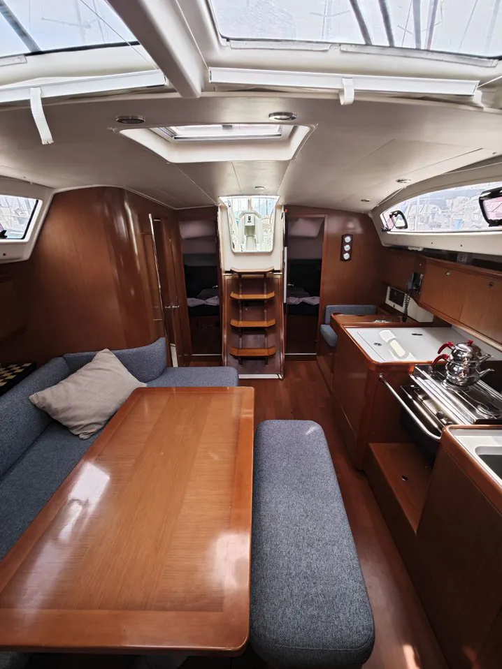 2011 Model Beneteau - Oceanis 40 · 8 Kişilik · #493463